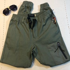 NWOT PacSun Modern amusement Jogger OLIVE